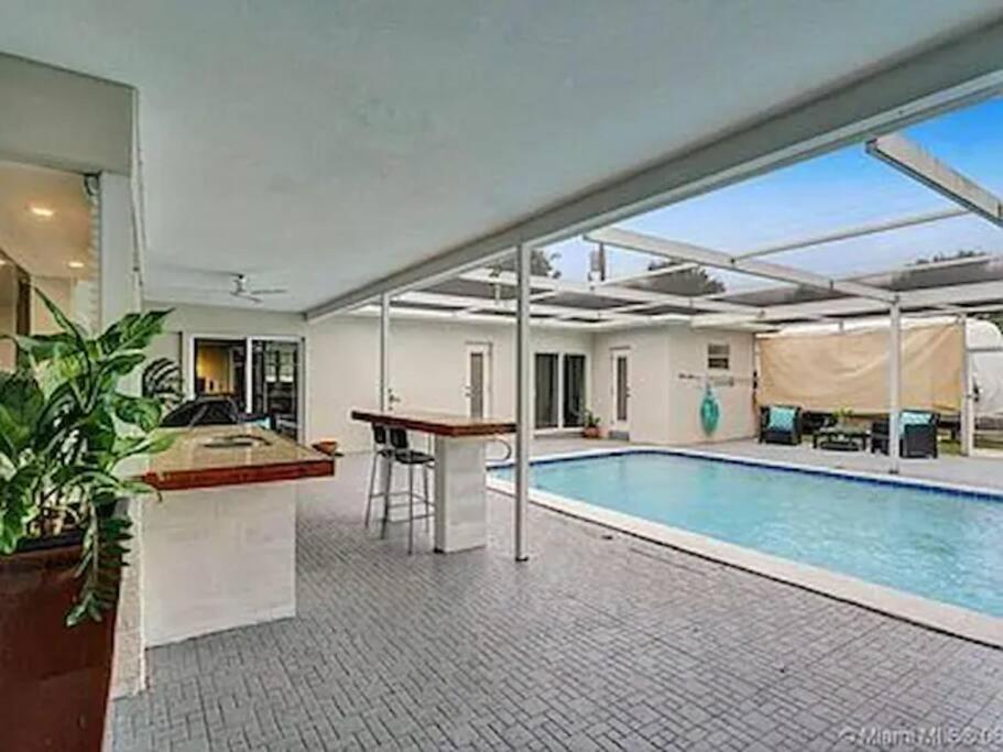 Pool Vacation Villa Hollywood Ngoại thất bức ảnh