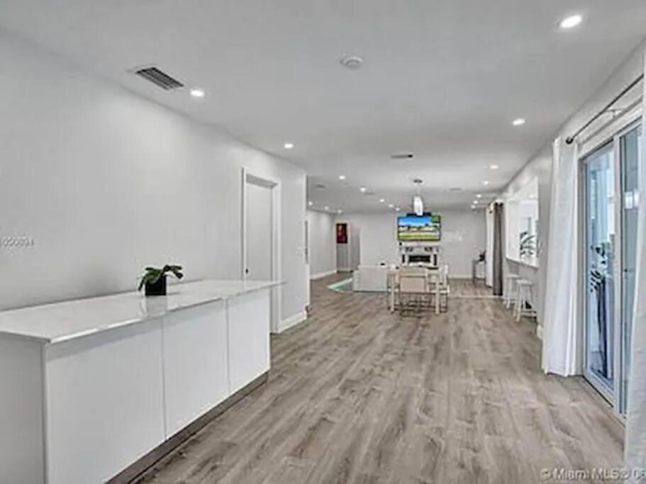 Pool Vacation Villa Hollywood Ngoại thất bức ảnh